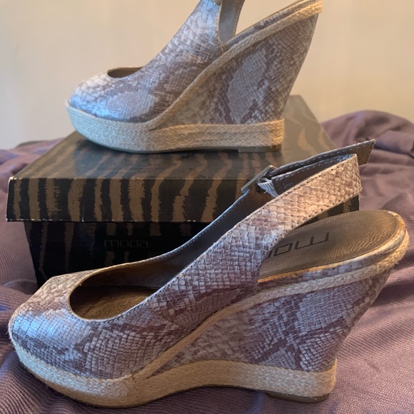 Moda Silver Wedges - Picture 3 of 4